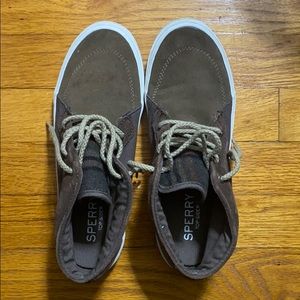 Women’s Size 7.5 Sperry Sneakers